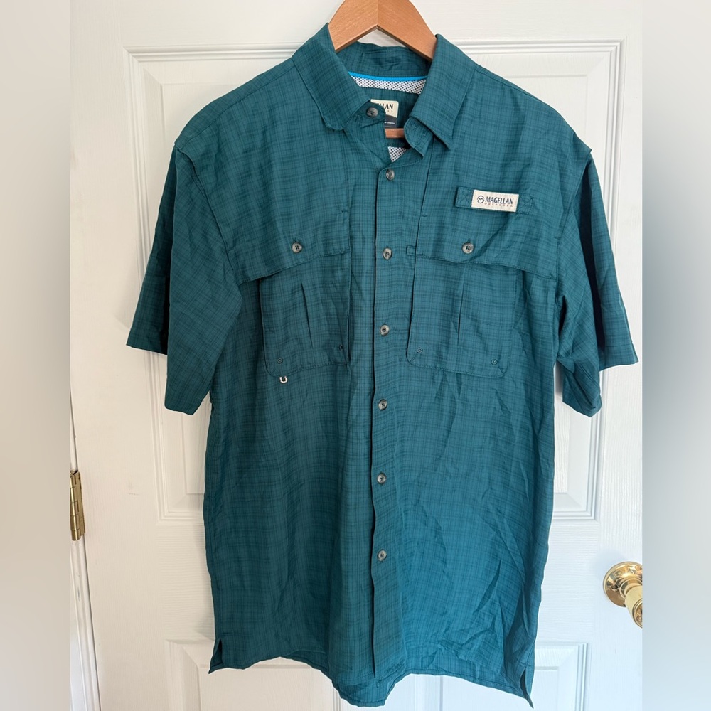 Magellan Shirt Sleeve Fish Gear Men’s shirt Size S Relaxed Fit